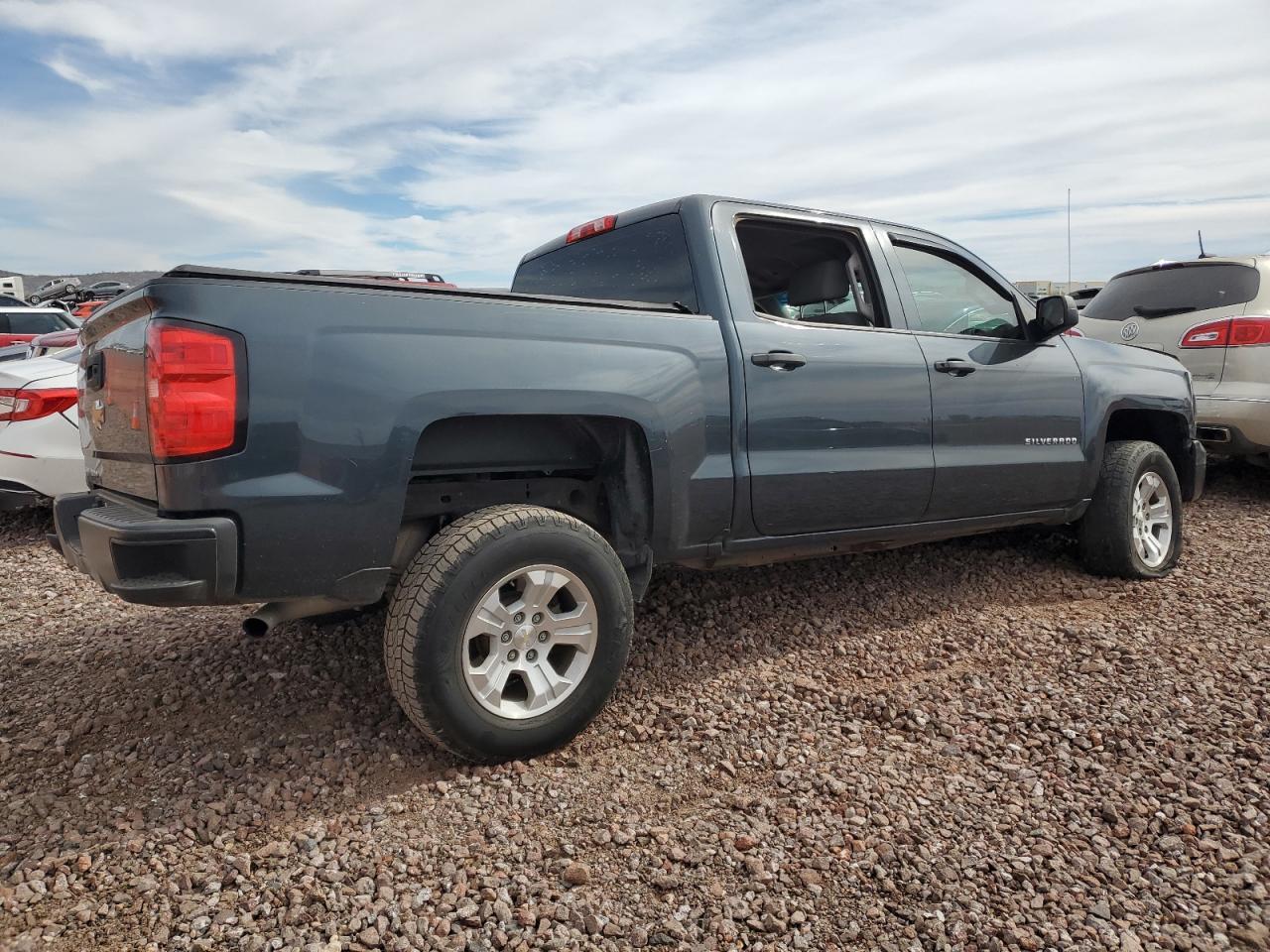 2017 CHEVROLET SILVERADO - Image 3