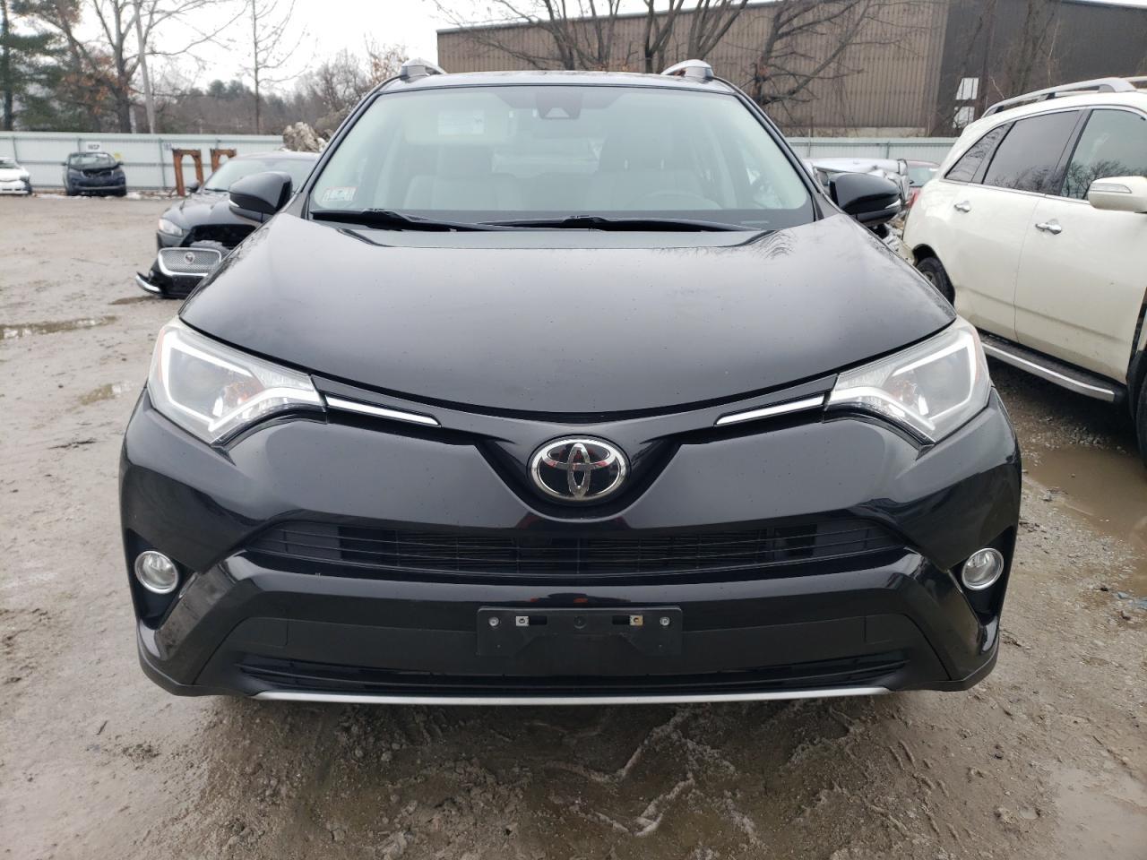 2017 TOYOTA RAV4 XLE - Фото 5