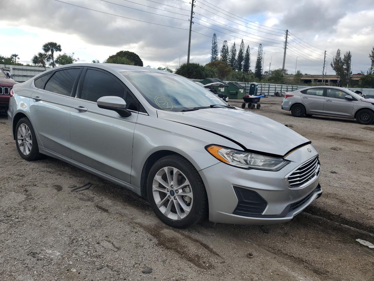 2020 FORD FUSION SE - Фото 4