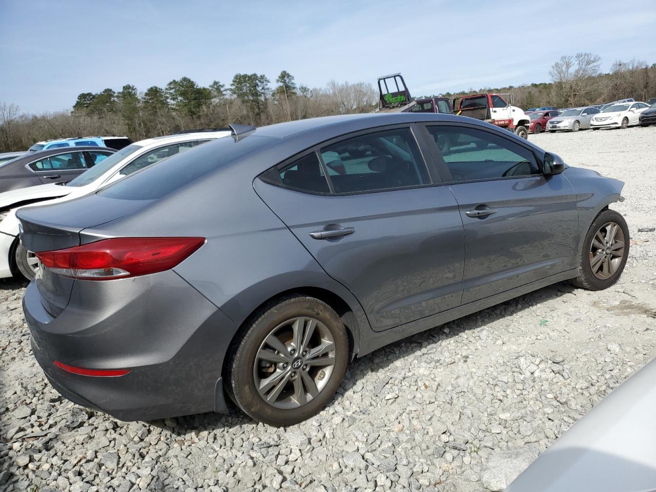 2018 HYUNDAI ELANTRA SE - Фото 3