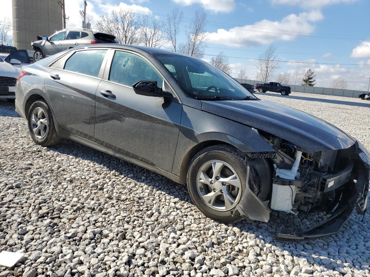 2022 HYUNDAI ELANTRA SE - Фото 4