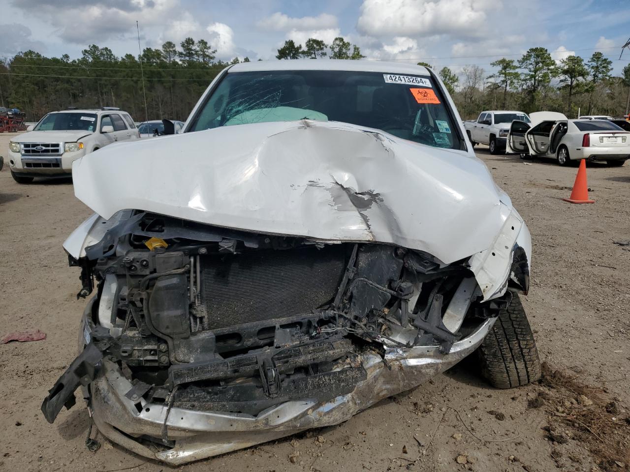 2017 RAM 1500 SLT - Image 5