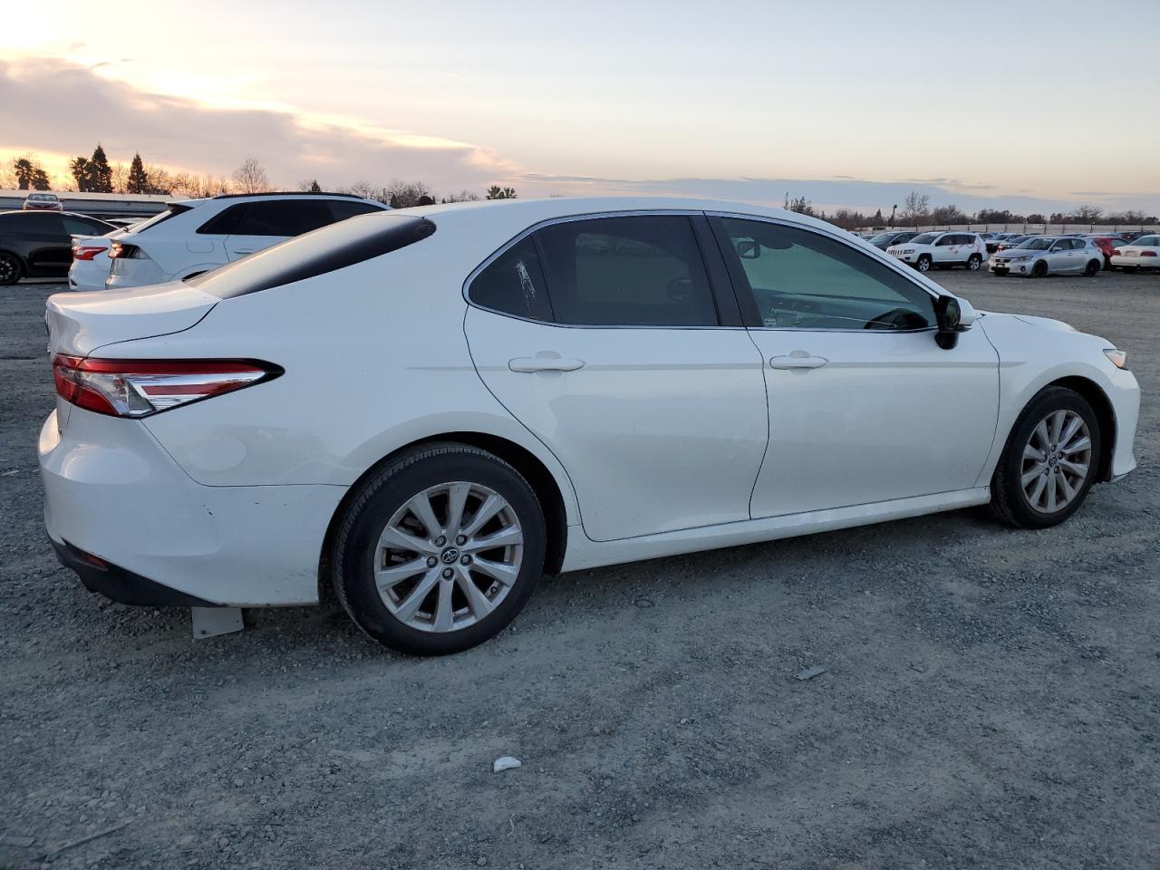 2018 TOYOTA CAMRY L - Image 3