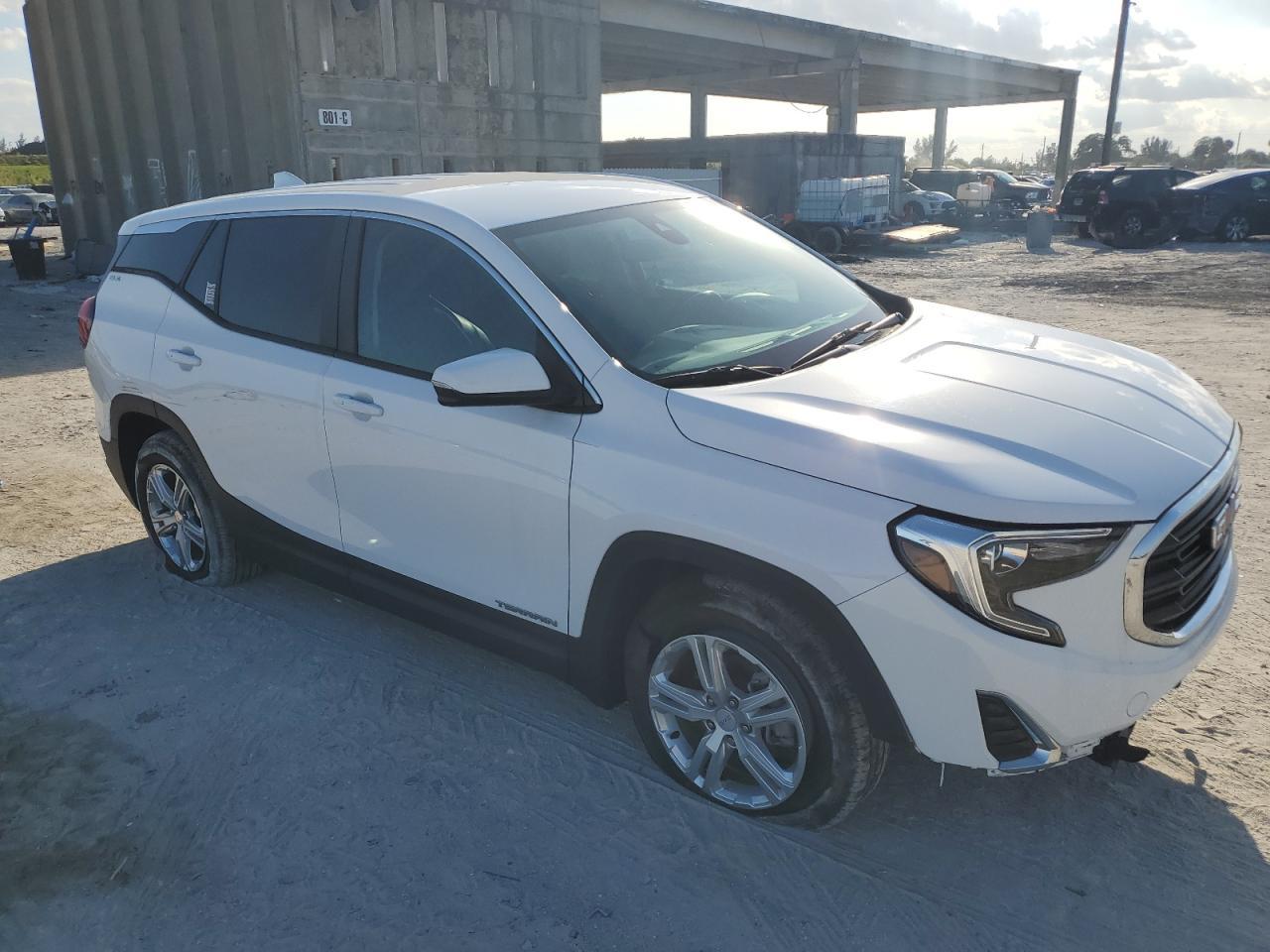 2021 GMC TERRAIN SL - Image 4