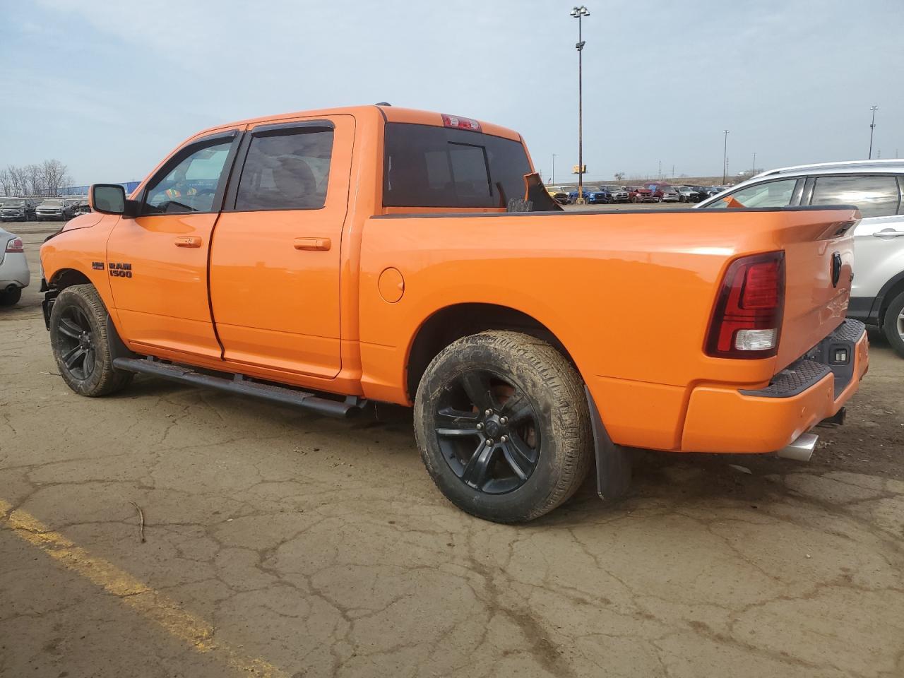 2017 RAM 1500 SPORT - Фото 2