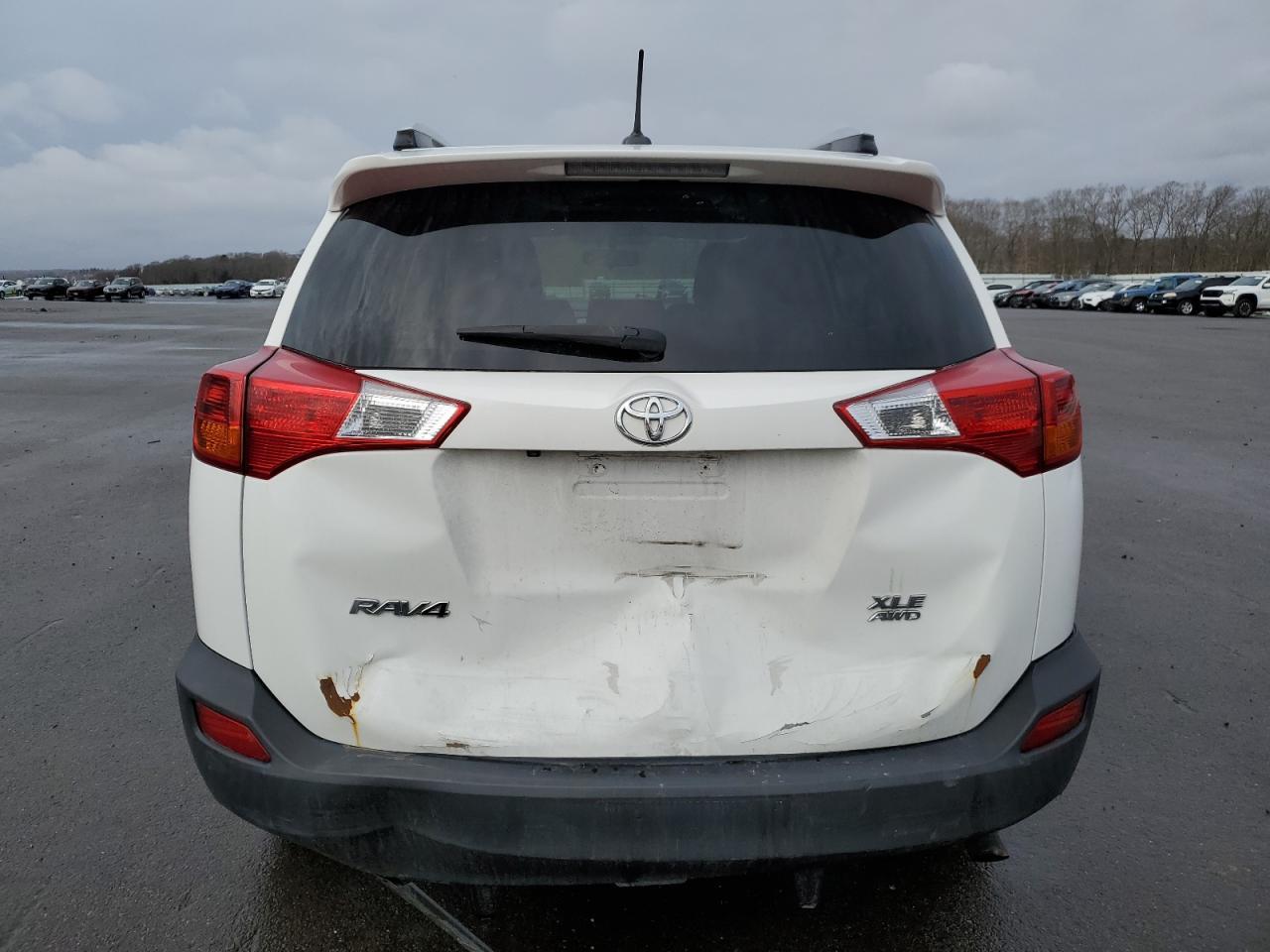 2015 TOYOTA RAV4 XLE - Фото 6
