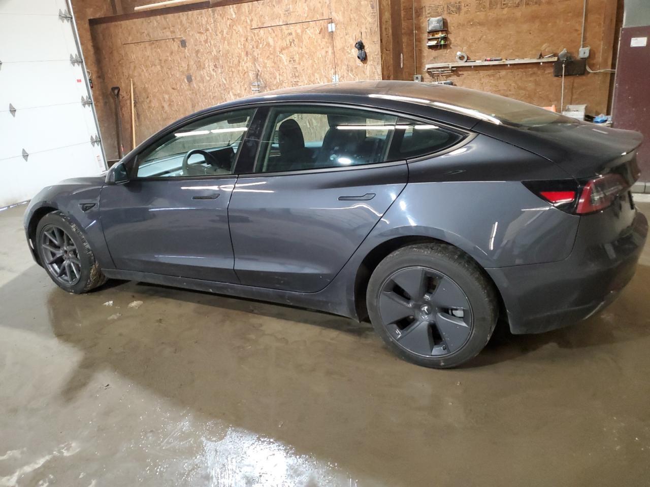 2022 TESLA MODEL 3 - Image 2