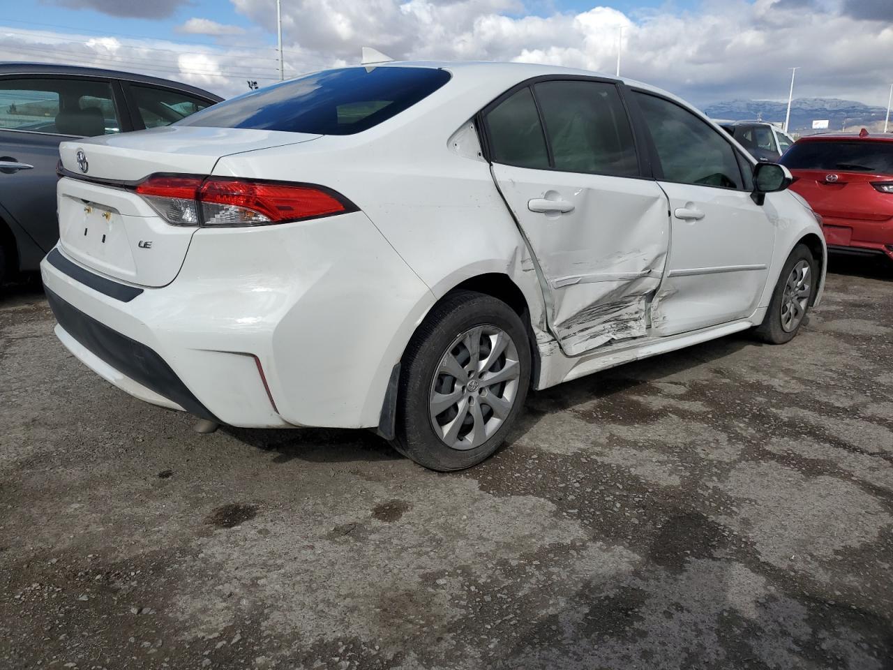 2020 TOYOTA COROLLA LE - Image 3