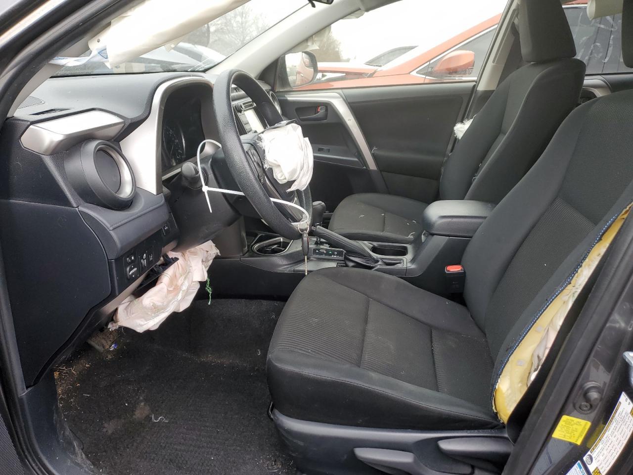 2018 TOYOTA RAV4 LE - Фото 7