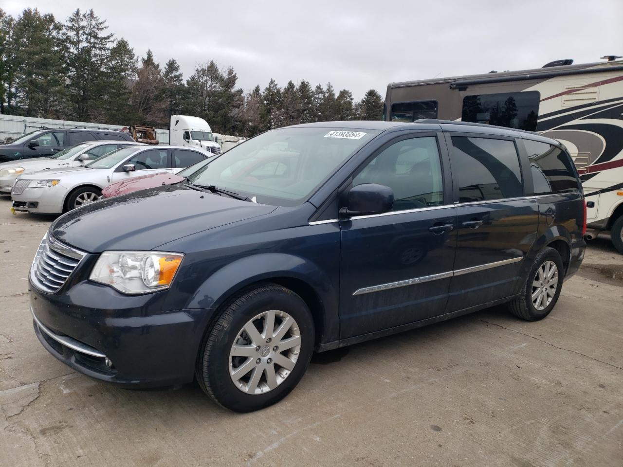 2014 CHRYSLER TOWN & COU