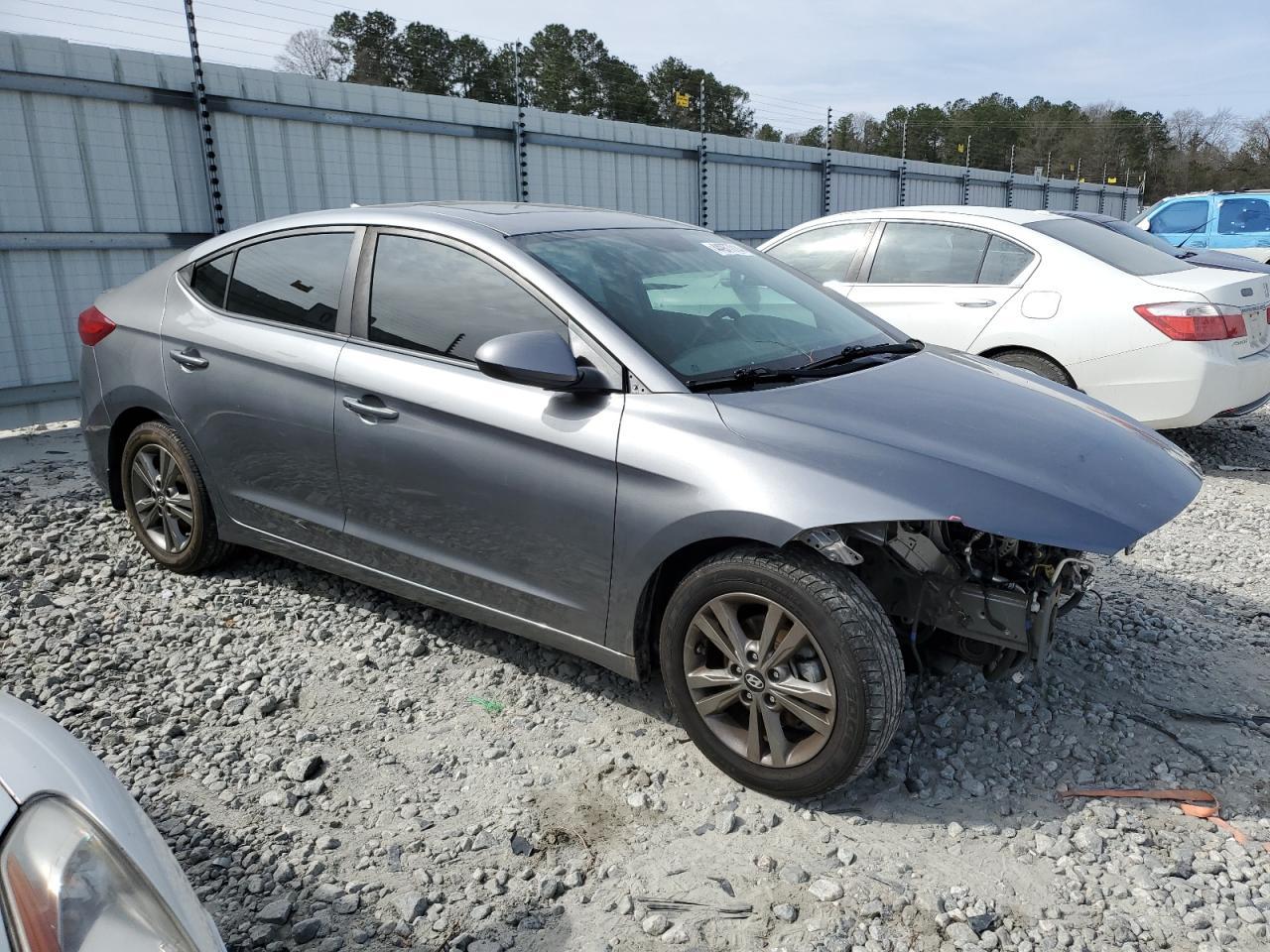 2018 HYUNDAI ELANTRA SE - Фото 4
