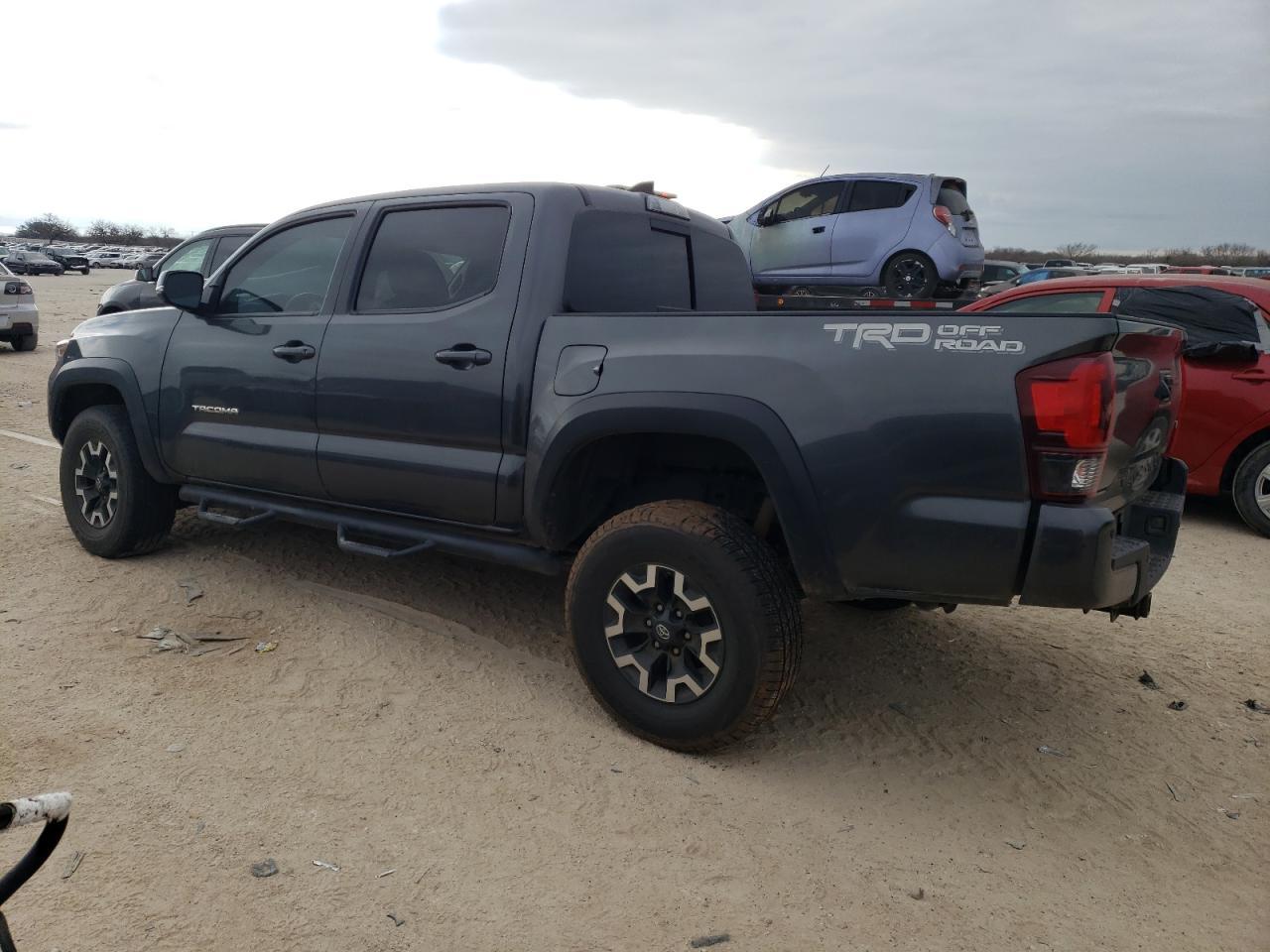 2019 TOYOTA TACOMA DOU - Фото 2