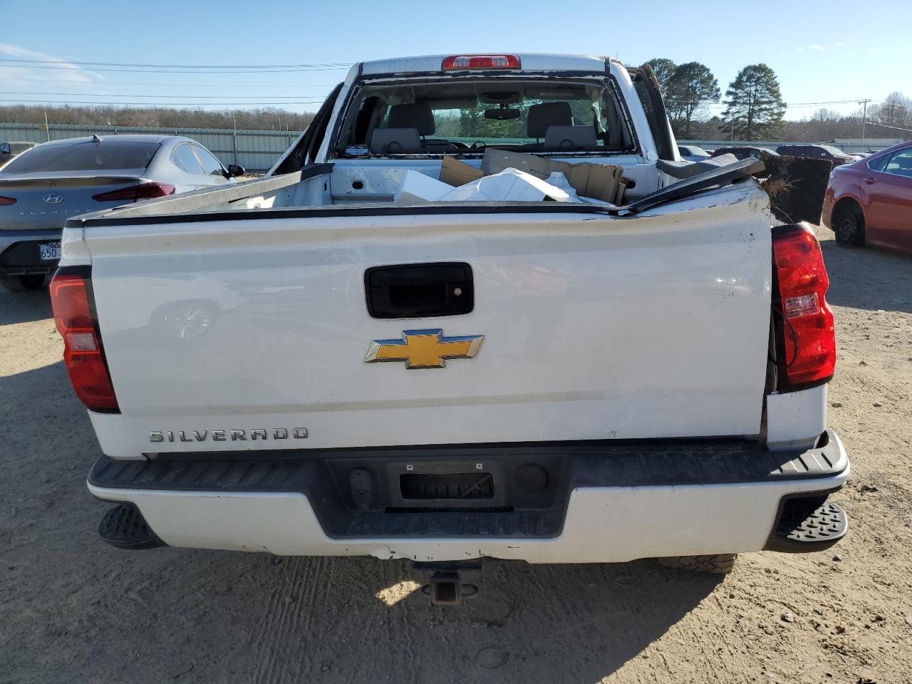 2017 CHEVROLET SILVERADO - Image 6