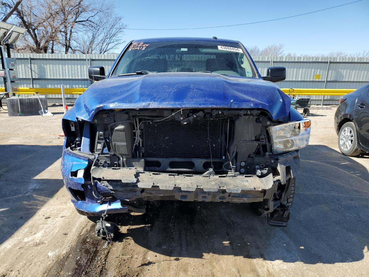2014 RAM 1500 ST - Image 5