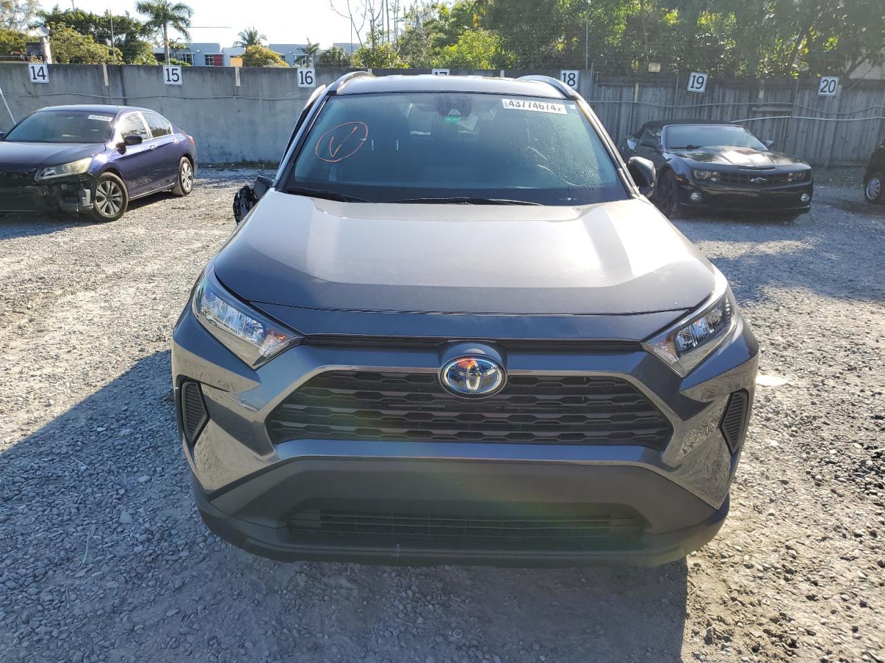 2021 TOYOTA RAV4 LE - Image 5