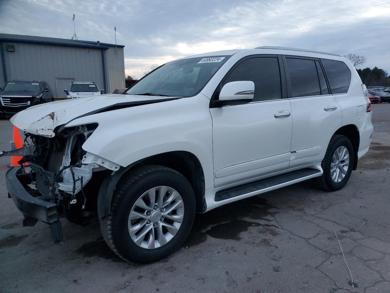 2019 LEXUS GX 460 car image