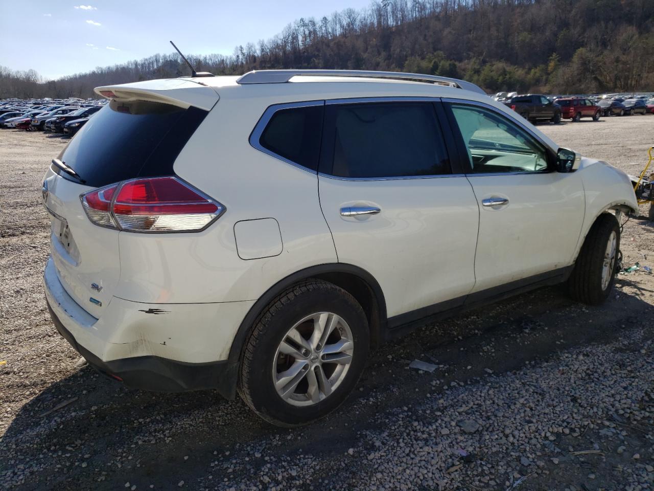 2014 NISSAN ROGUE S - Фото 3