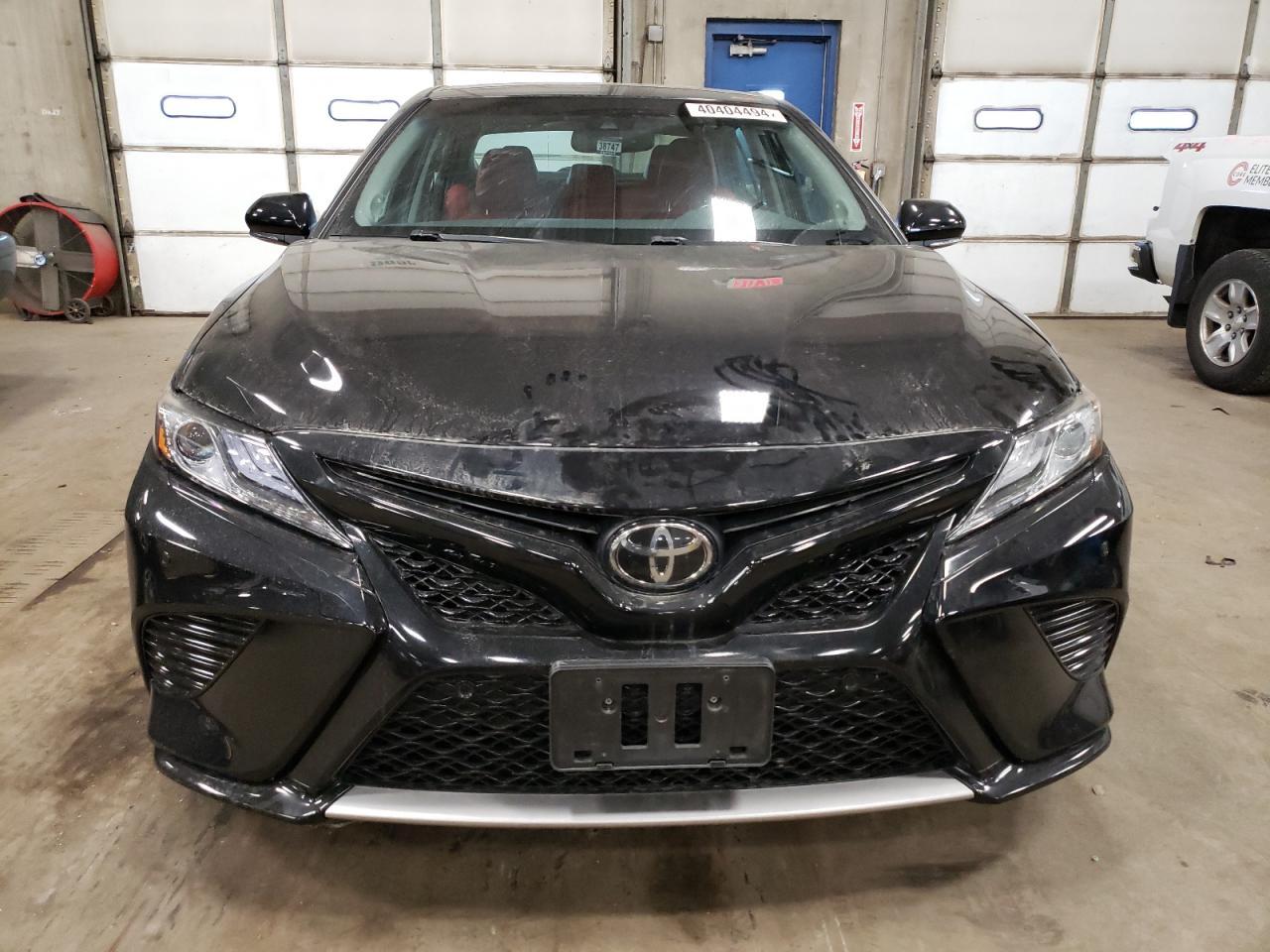 2018 TOYOTA CAMRY XSE - Фото 5