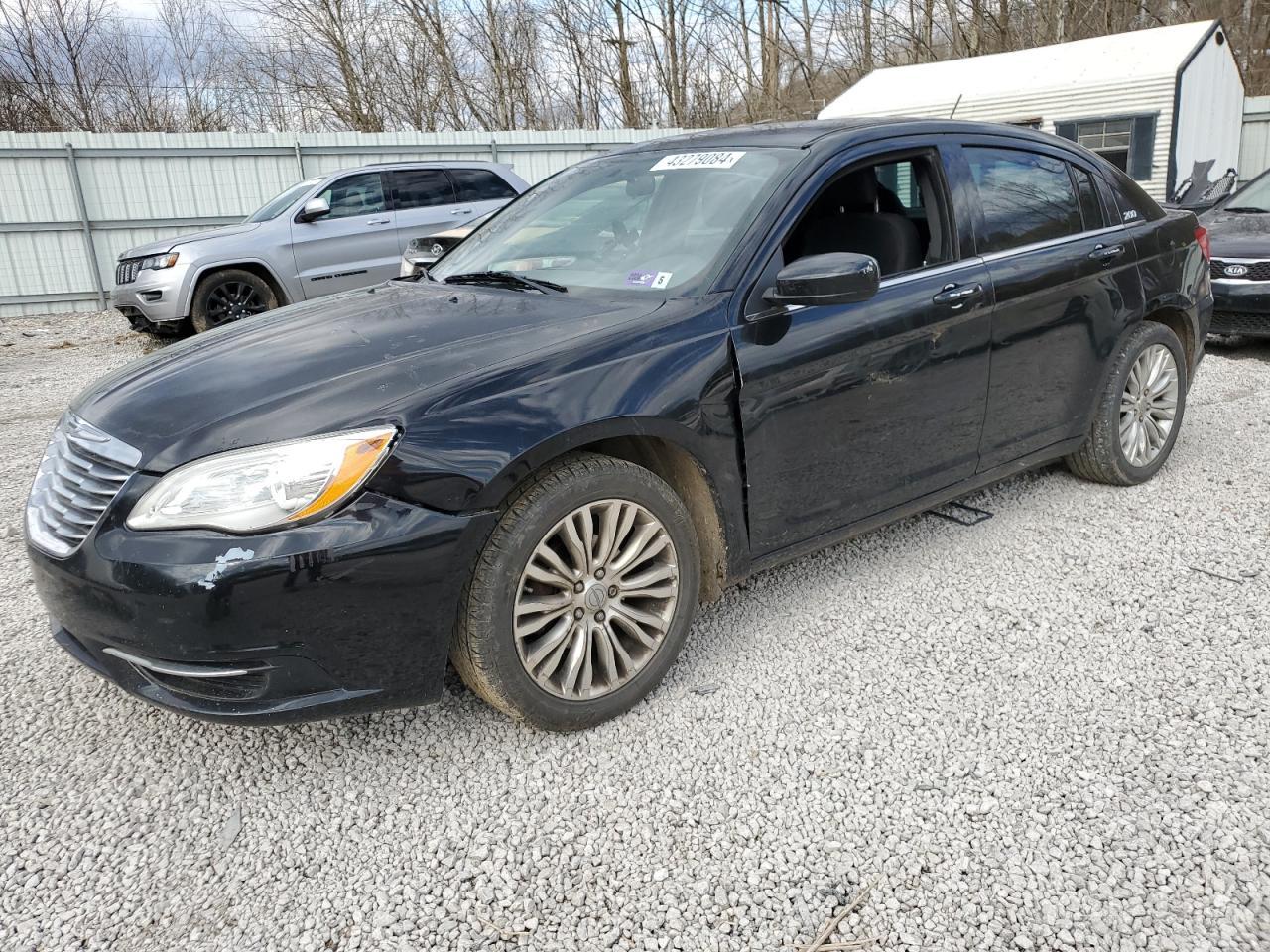 2013 CHRYSLER 200 LX