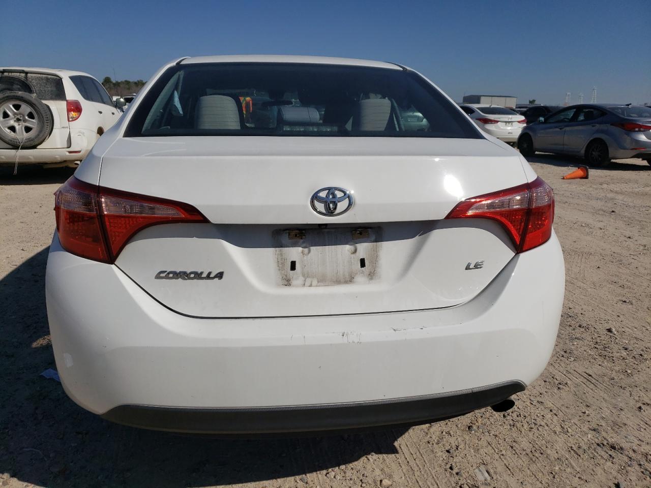 2018 TOYOTA COROLLA L - Image 6