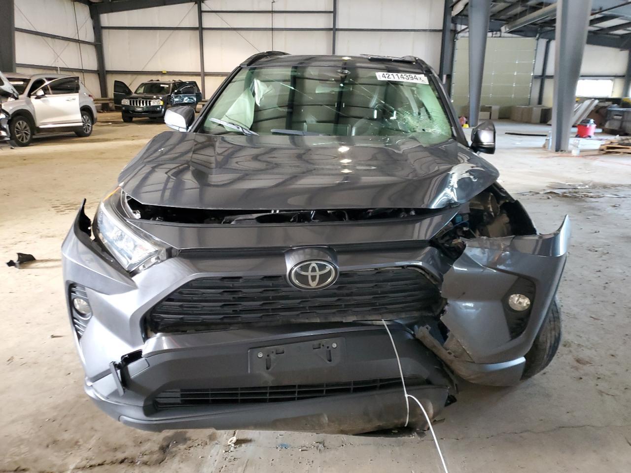 2019 TOYOTA RAV4 XLE P - Image 5