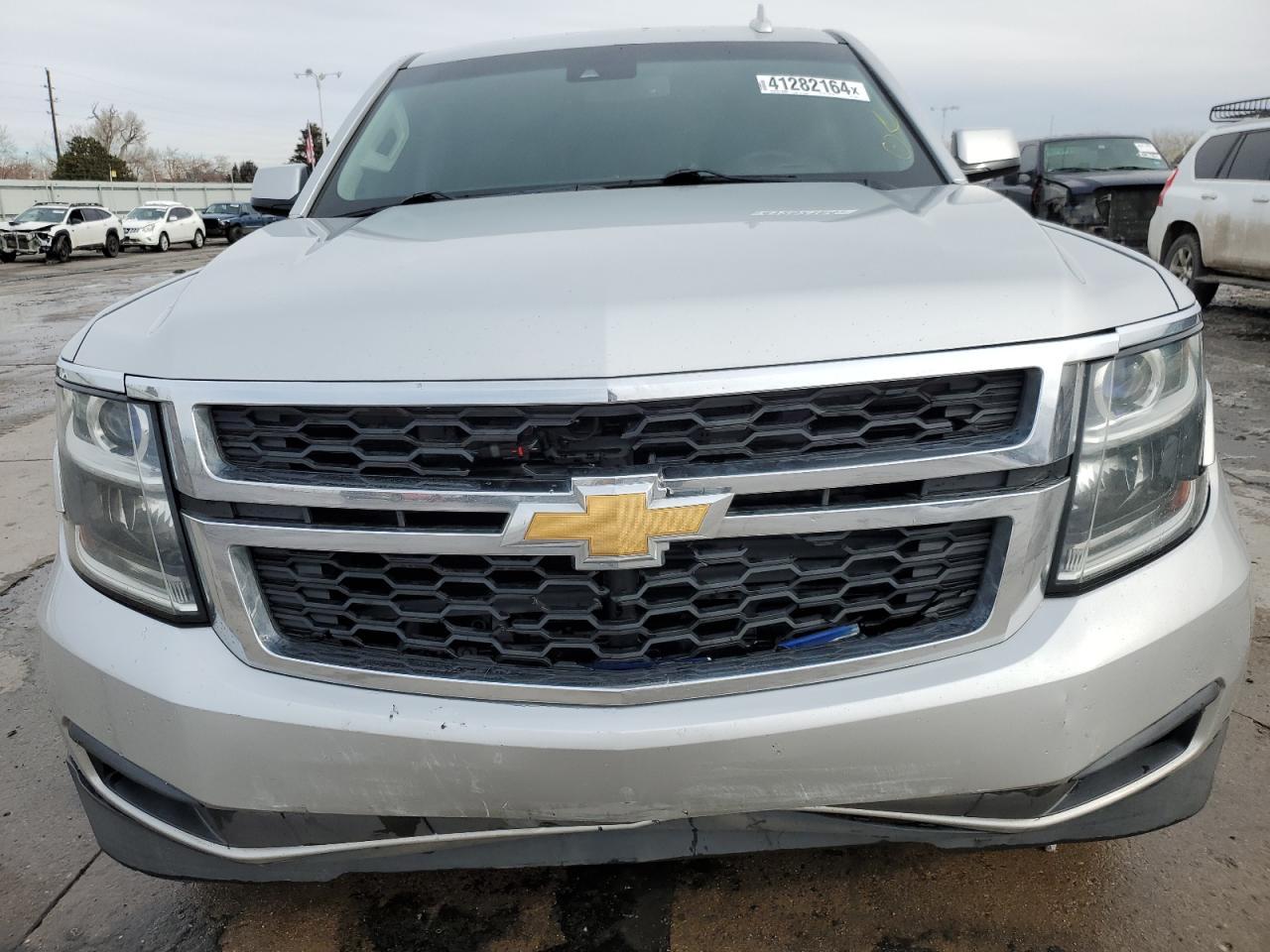 2017 CHEVROLET SUBURBAN K - Фото 5