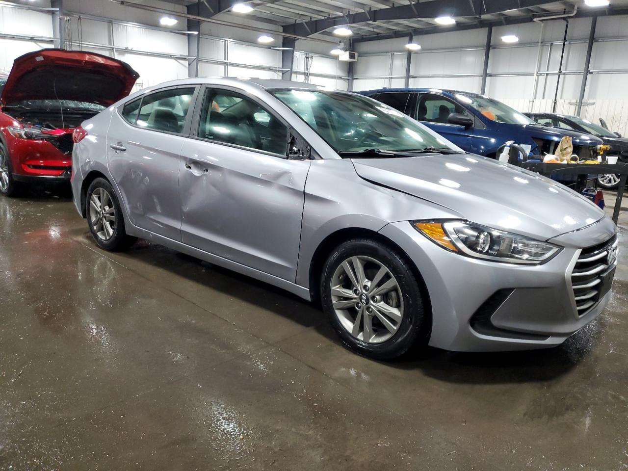 2017 HYUNDAI ELANTRA SE - Фото 4