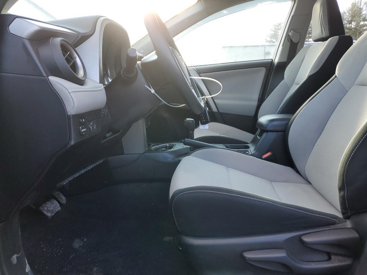 2017 TOYOTA RAV4 XLE - Фото 7