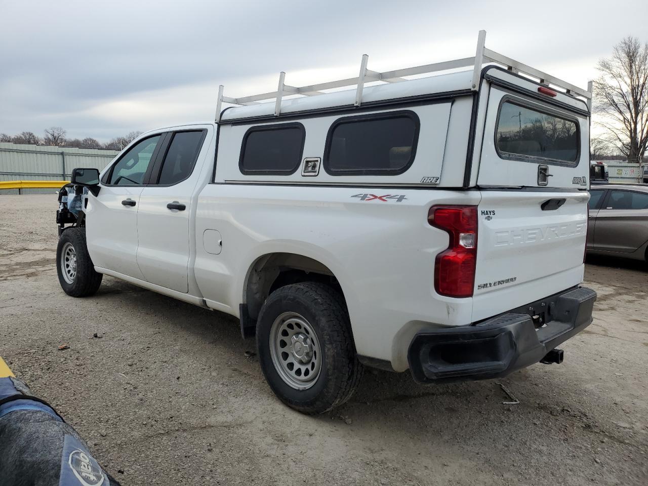 2021 CHEVROLET SILVERADO - Фото 2