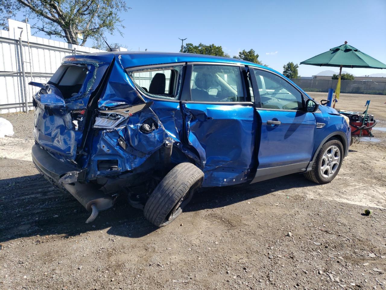 2017 FORD ESCAPE S - Image 3
