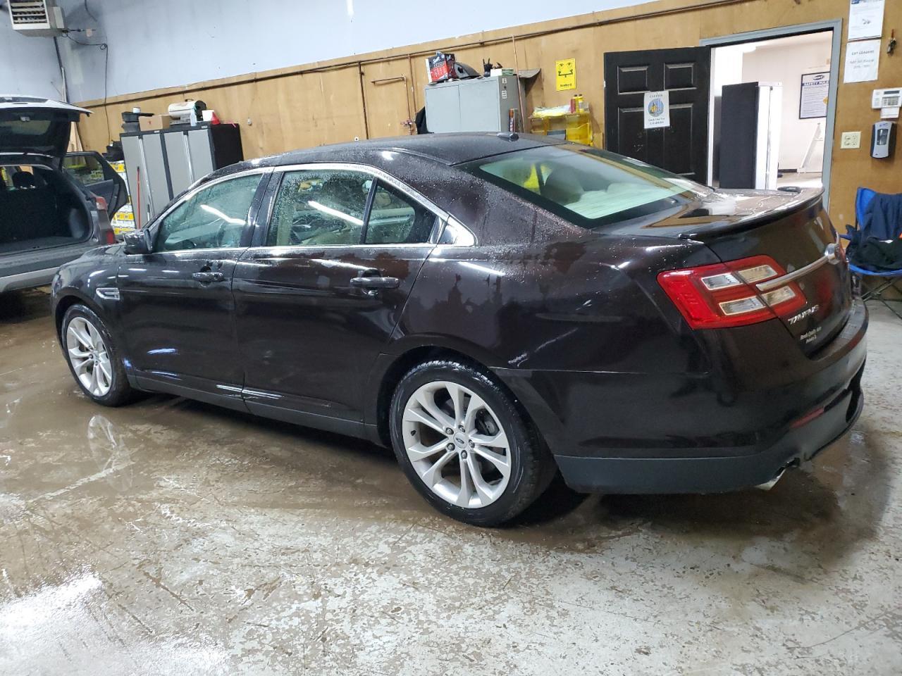 2013 FORD TAURUS SEL - Фото 2