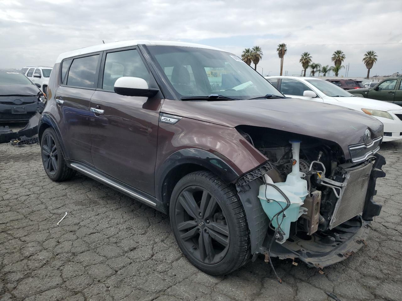 2017 KIA SOUL + - Image 4