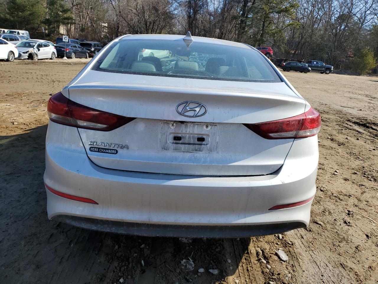 2017 HYUNDAI ELANTRA SE - Image 6