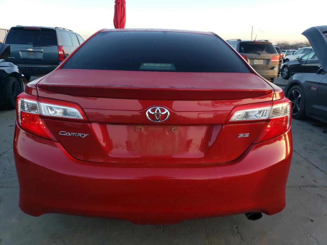 2014 TOYOTA CAMRY L - Фото 6