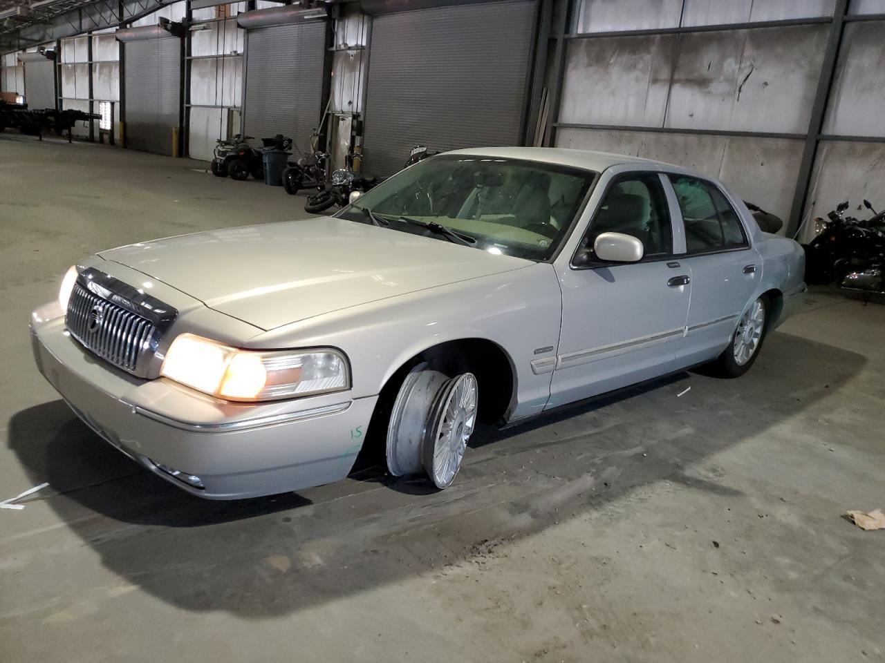 2010 MERCURY GRAND MARQ