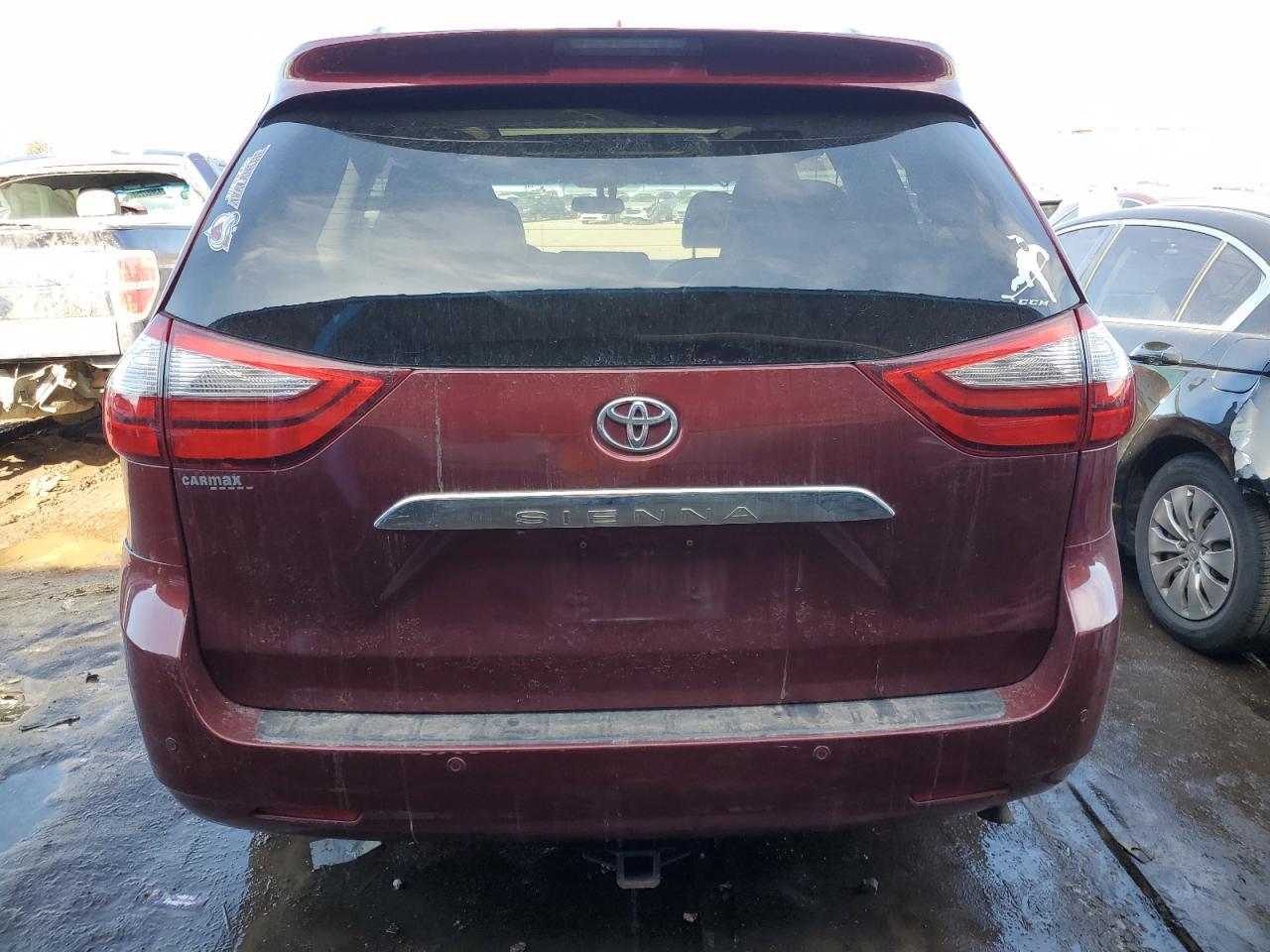 2015 TOYOTA SIENNA XLE - Фото 6