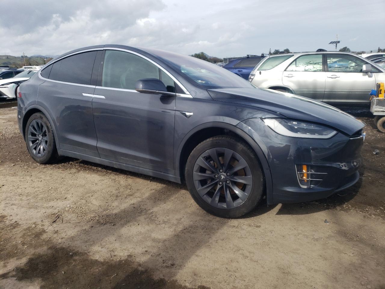 2018 TESLA MODEL X - Фото 4