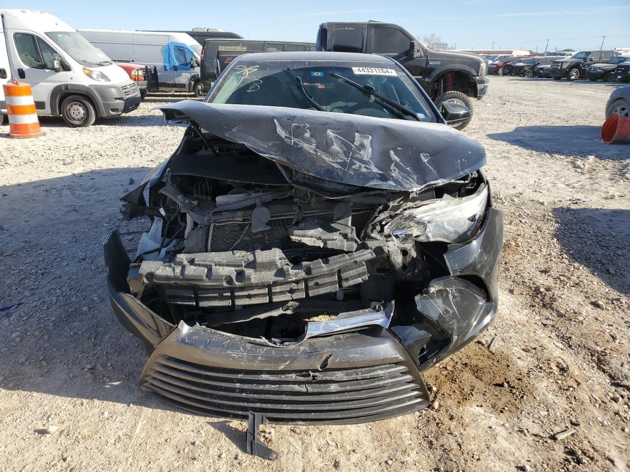 2015 TOYOTA CAMRY LE - Фото 5