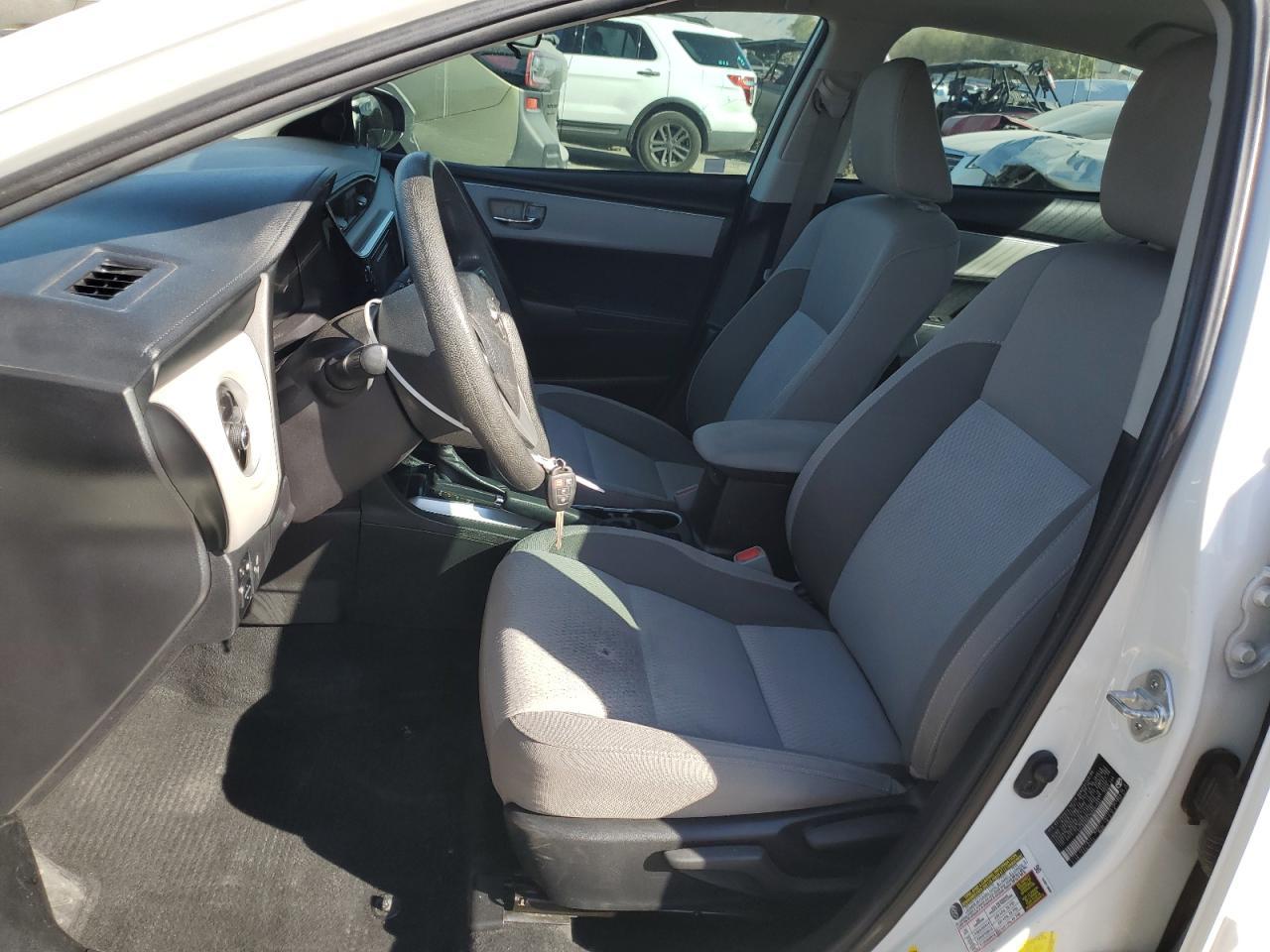 2019 TOYOTA COROLLA L - Фото 7