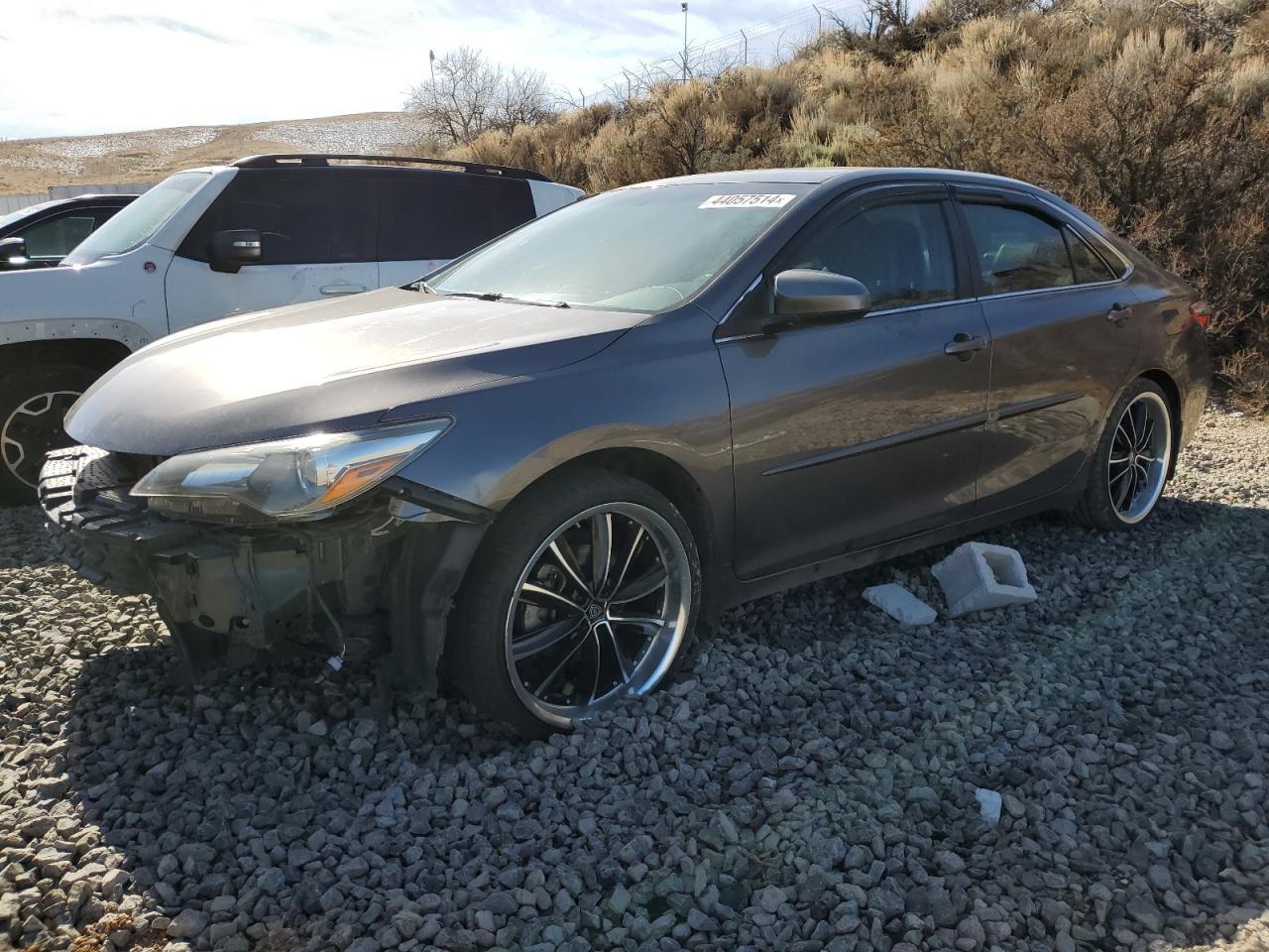 2016 TOYOTA CAMRY LE