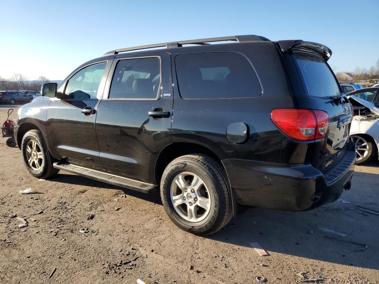 2013 TOYOTA SEQUOIA SR - Фото 2