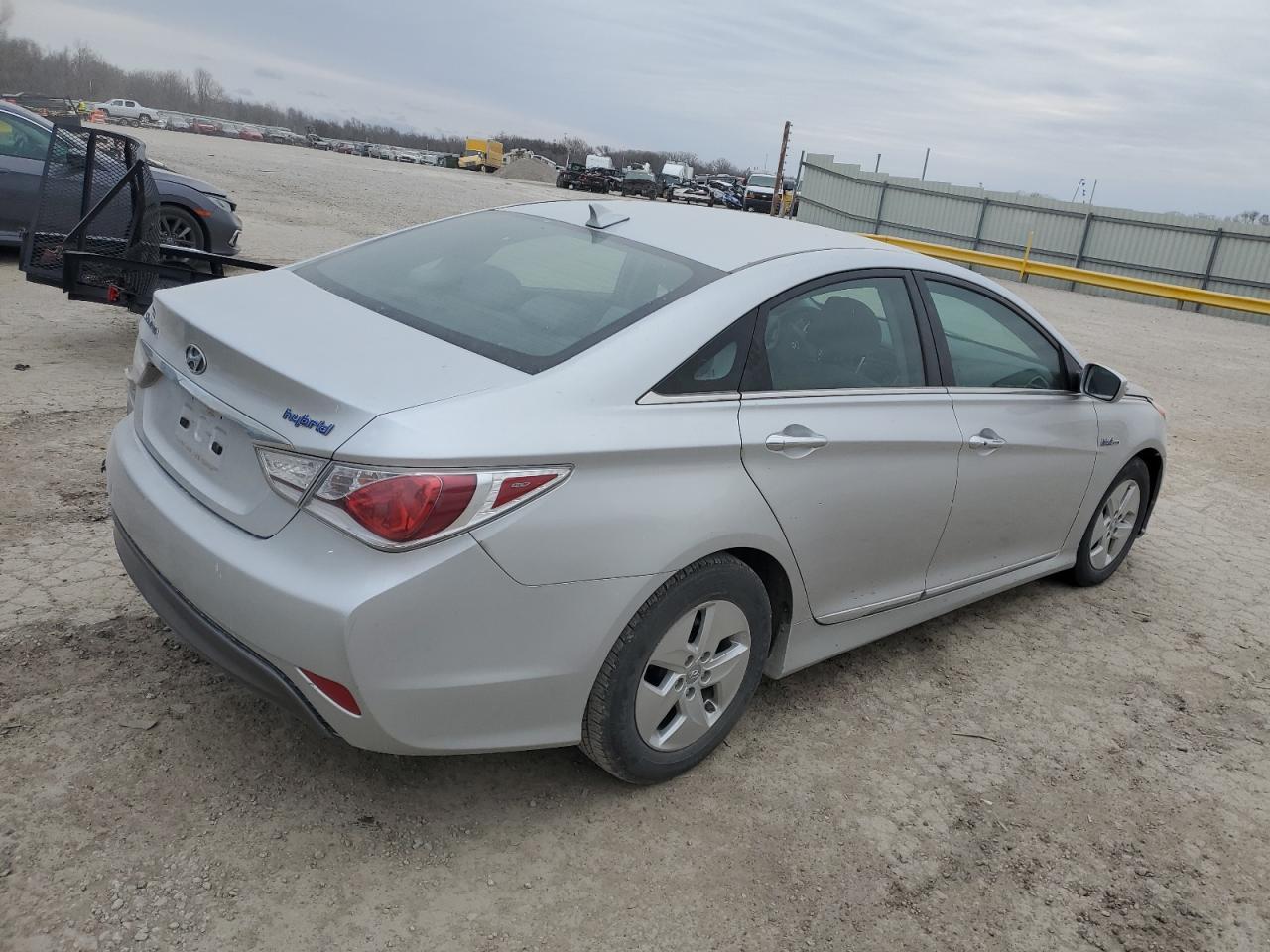 2011 HYUNDAI SONATA HYB - Фото 3