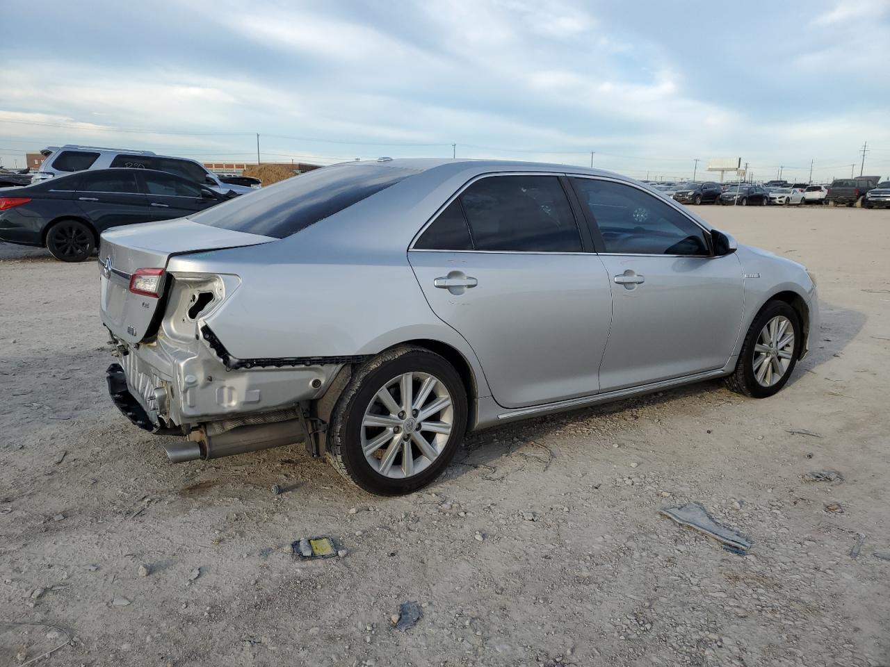 2012 TOYOTA CAMRY HYBR - Image 3