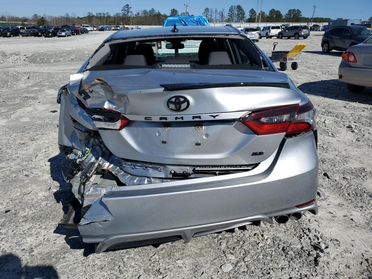 2021 TOYOTA CAMRY SE - Image 6