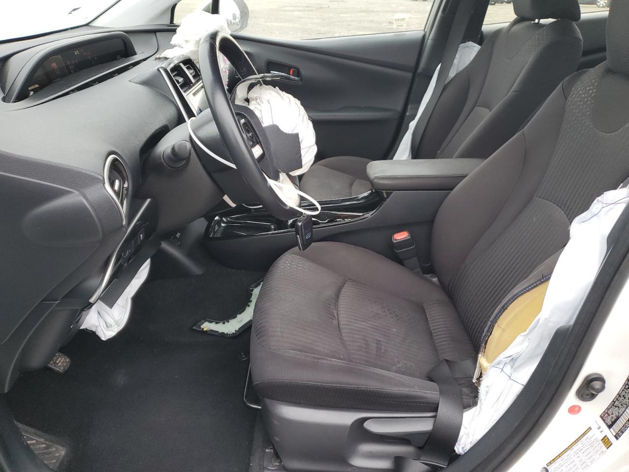 2018 TOYOTA PRIUS PRIM - Image 7
