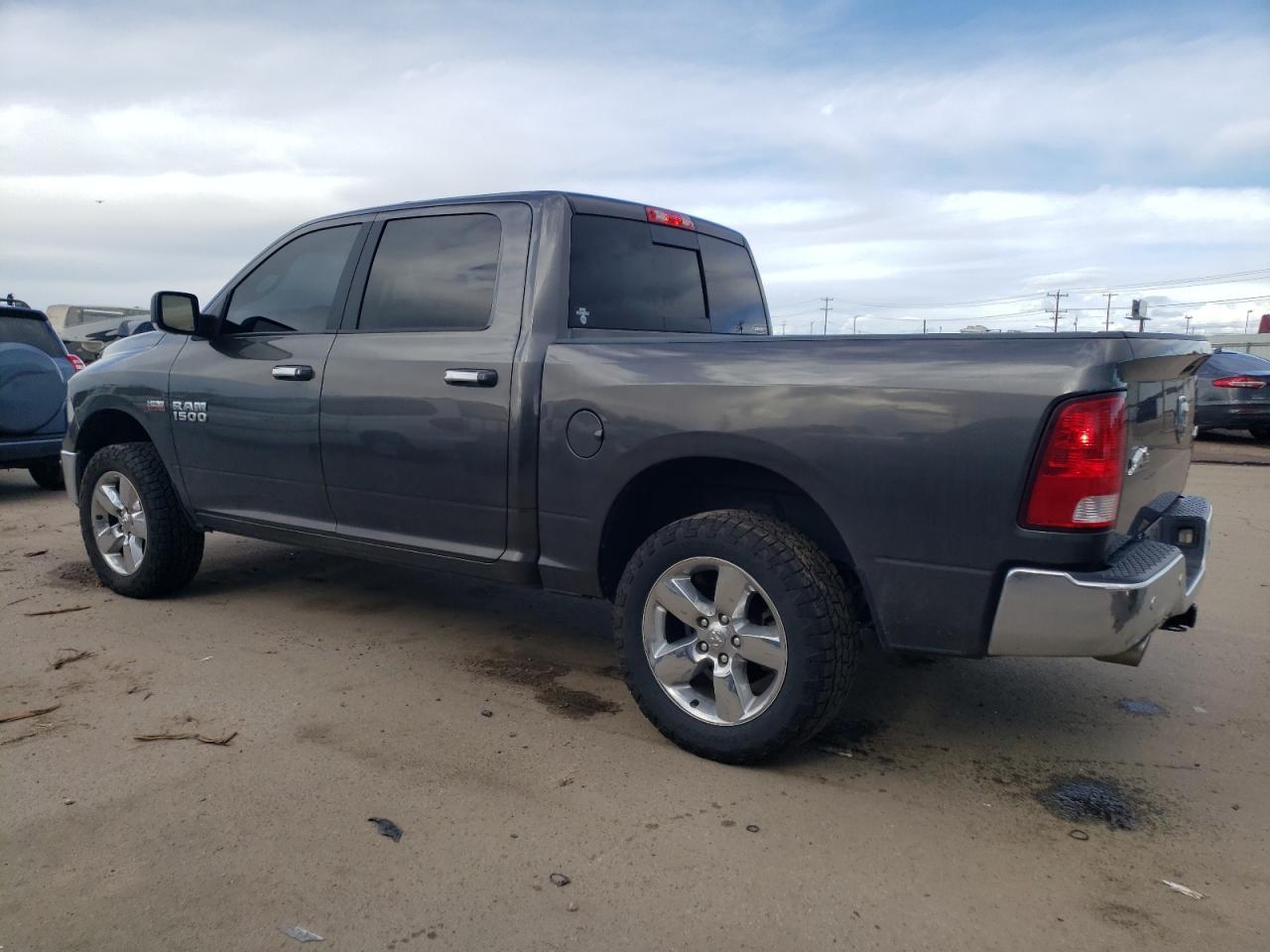 2017 RAM 1500 SLT - Image 2