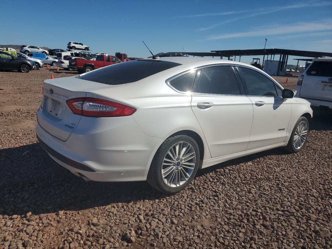 2014 FORD FUSION SE - Фото 3