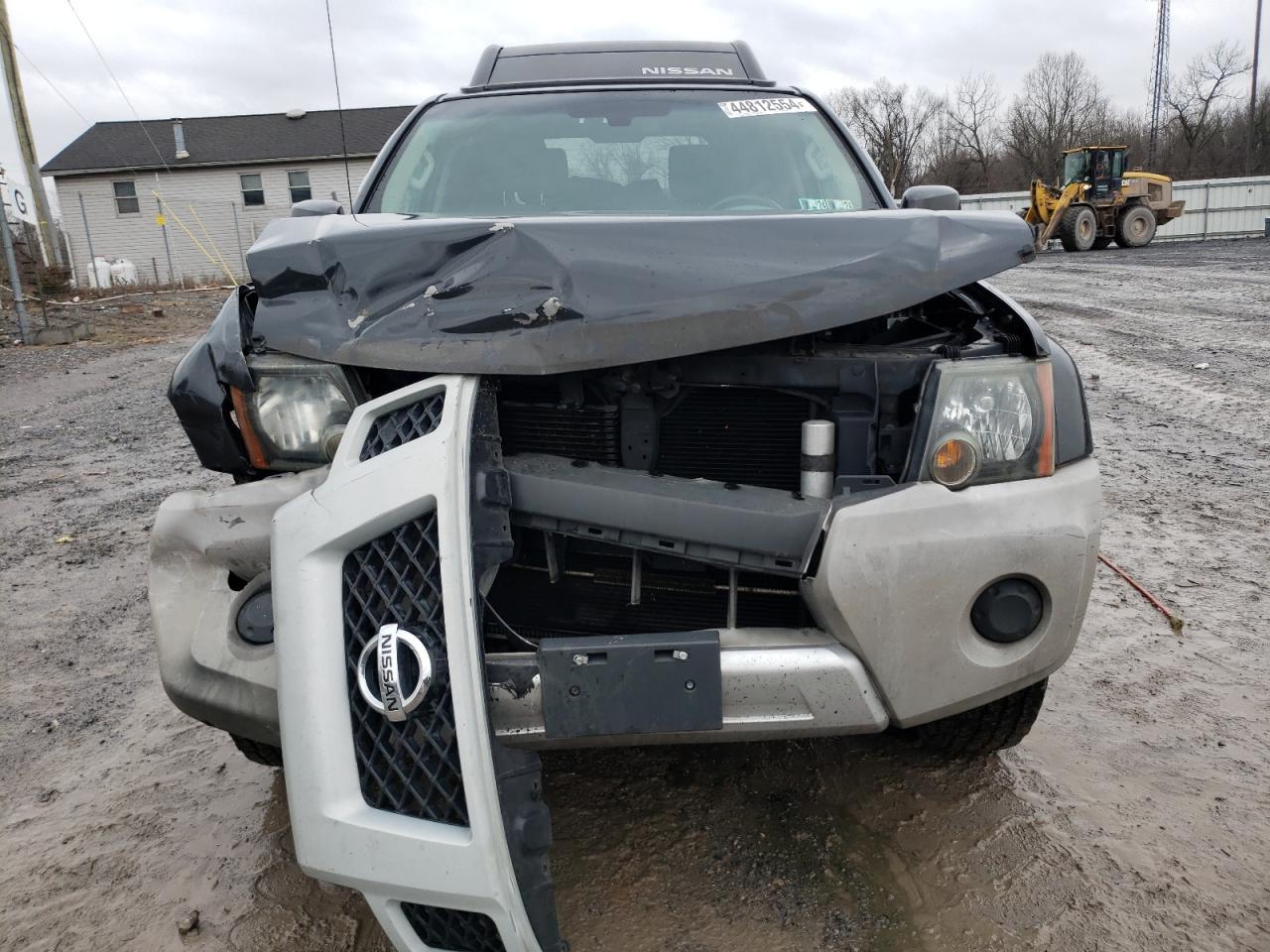 2013 NISSAN XTERRA X - Image 5