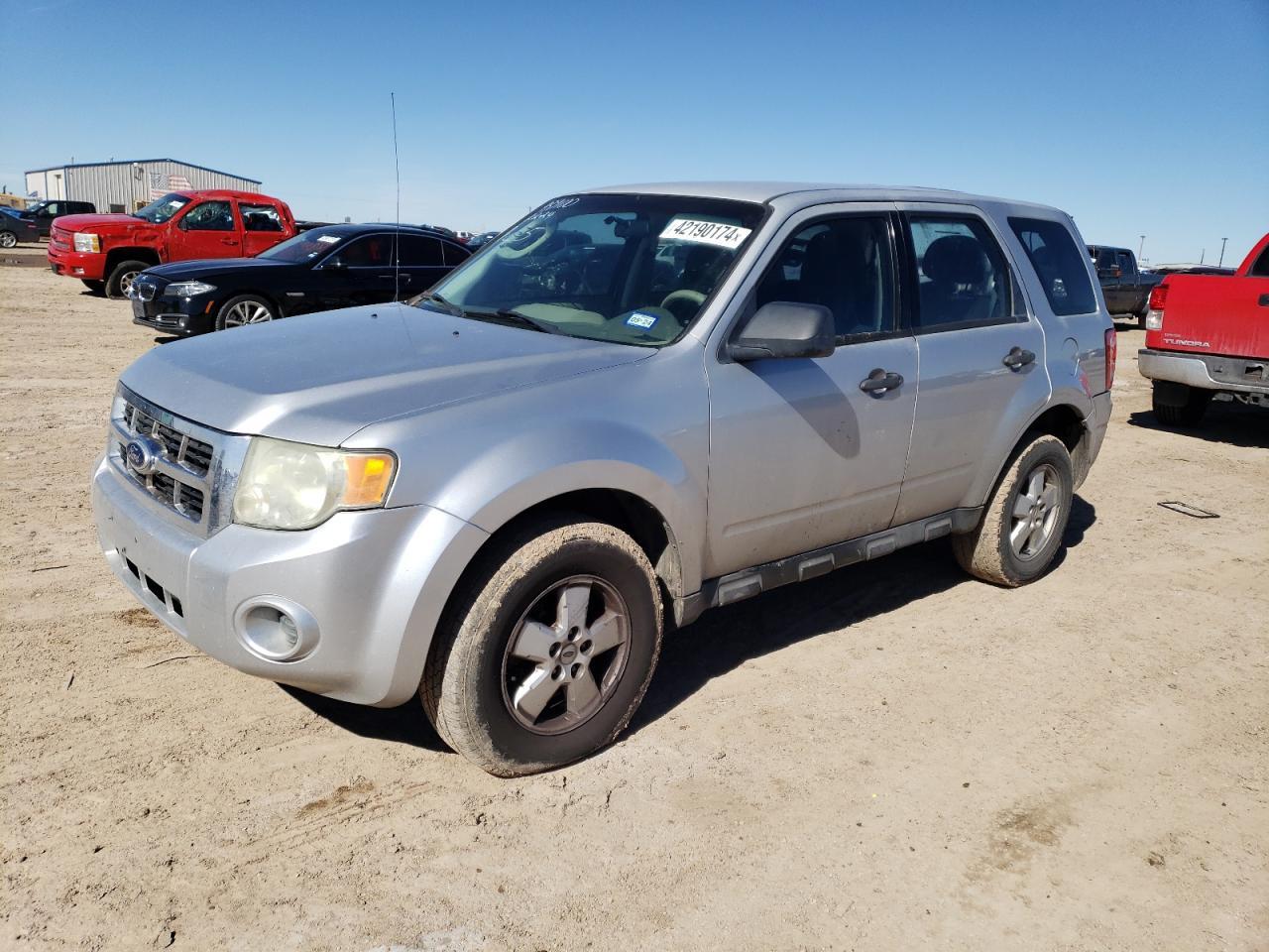 2010 FORD ESCAPE XLS car image