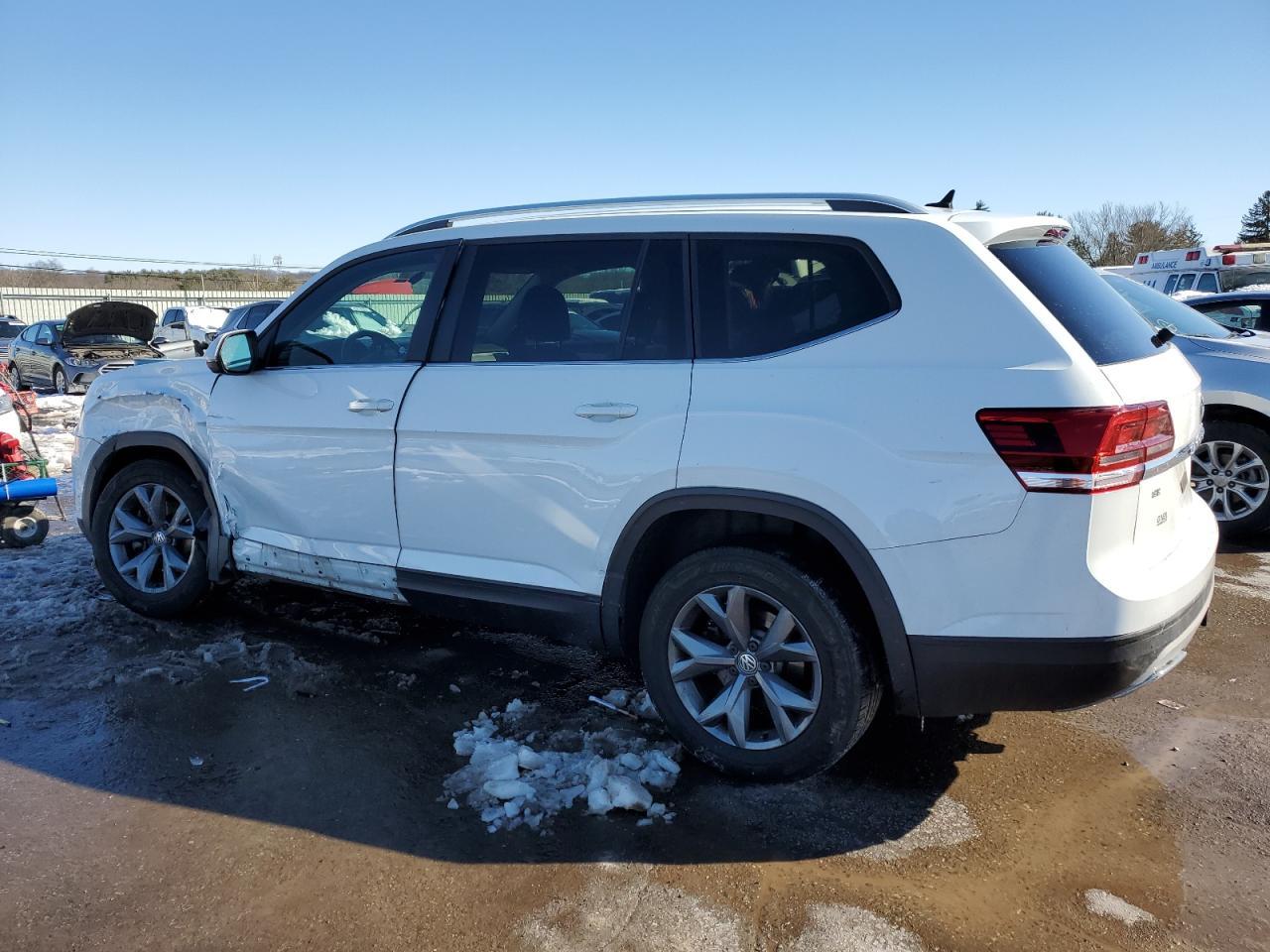 2019 VOLKSWAGEN ATLAS SE - Image 2